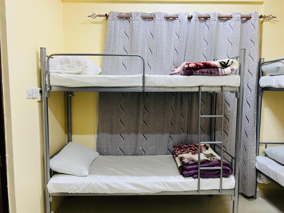 Comfort Tourist Place For Male Дубай Екстериор снимка
